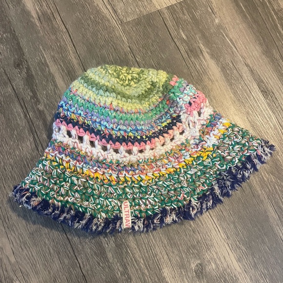 ULTRAVIOLHAT Crocheted cotton and raffia-blend bucket hat - Picture 3 of 4